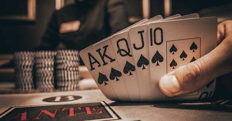 Bild zeigt Poker-Blatt